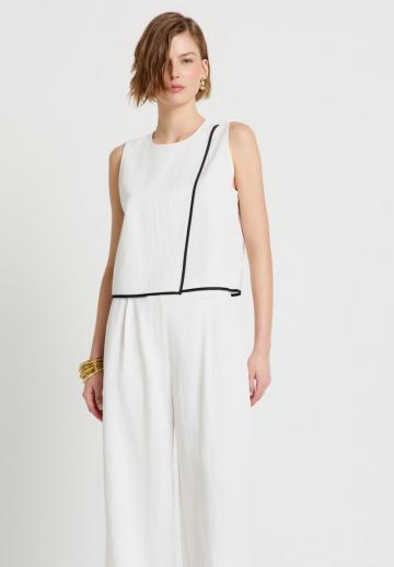 Блузка без рукавов