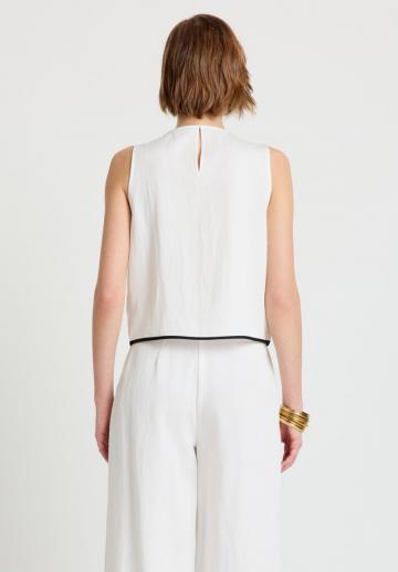 Блузка без рукавов
