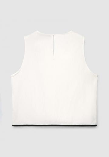 Блузка без рукавов