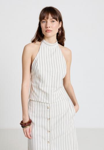 Блузка без рукавов