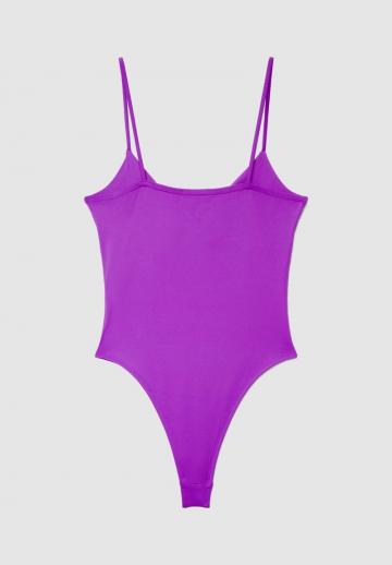 Топ на бретельках