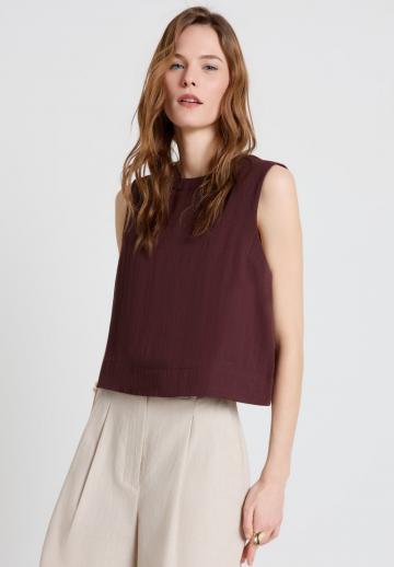 Блузка без рукавов