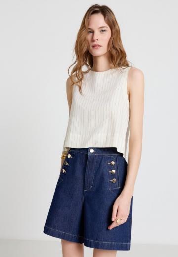 Блузка без рукавов