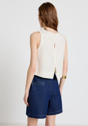 Блузка без рукавов