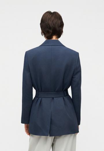 Длинный блейзер