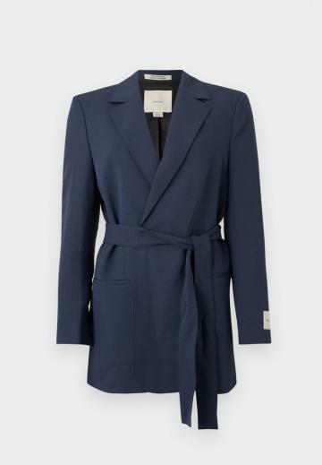 Длинный блейзер