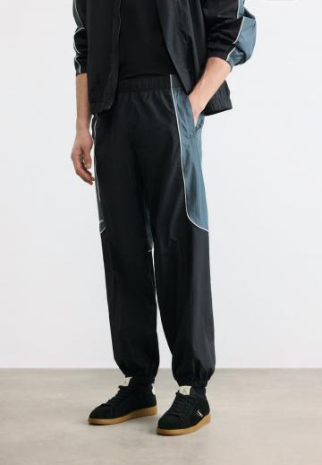 Спортивные штаны