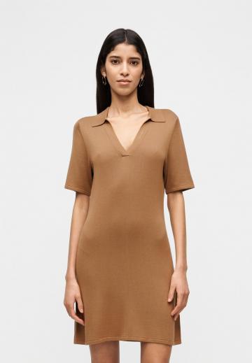 Вязаное платье