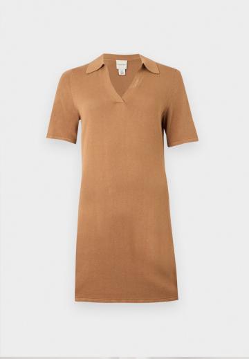 Вязаное платье