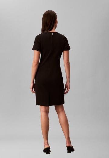 Платье футляр