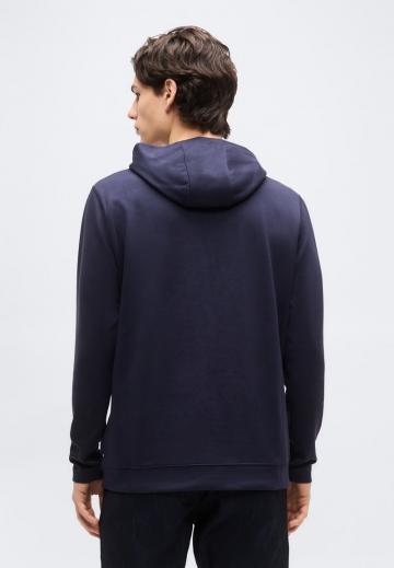 Спортивная кофта