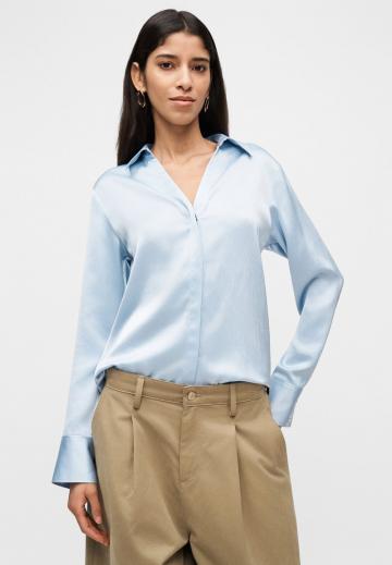 Атласная блузка