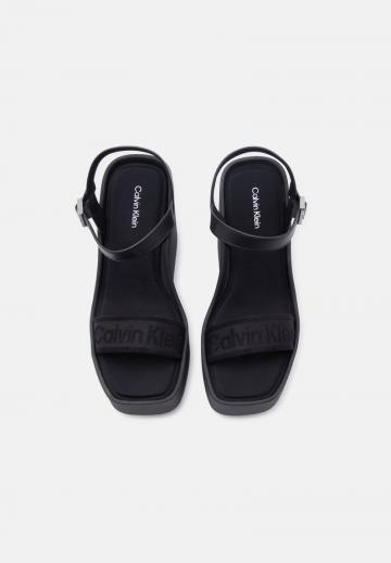 Босоножки на танкетке