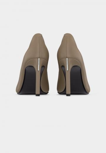 Туфли на высоком каблуке