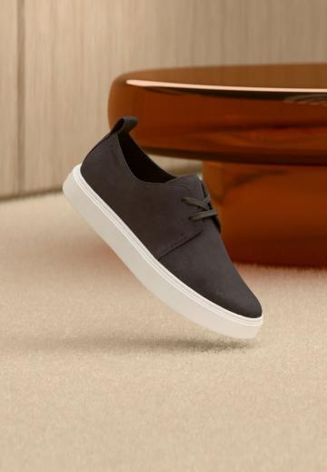 Ботинки на шнуровке