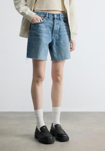 Джинсовые шорты