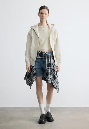 Джинсовые шорты