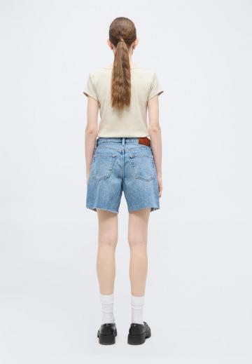 Джинсовые шорты