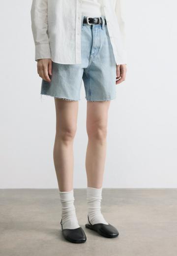 Джинсовые шорты