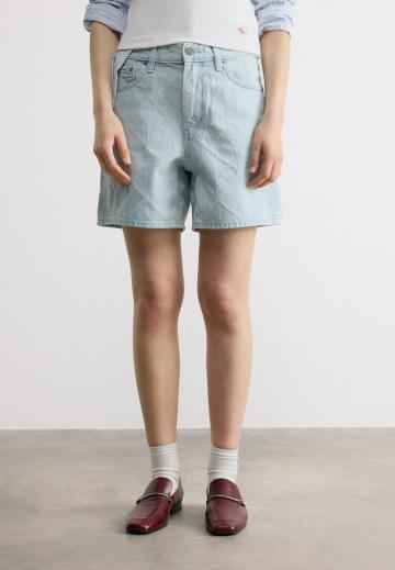 Джинсовые шорты