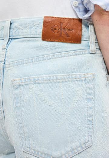 Джинсовые шорты