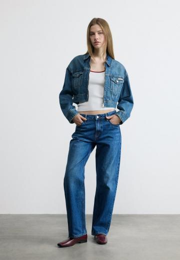 Прямые джинсы