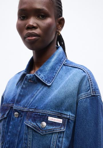 Джинсовая куртка