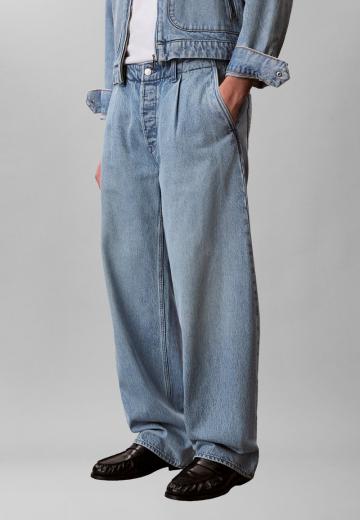 Свободные джинсы