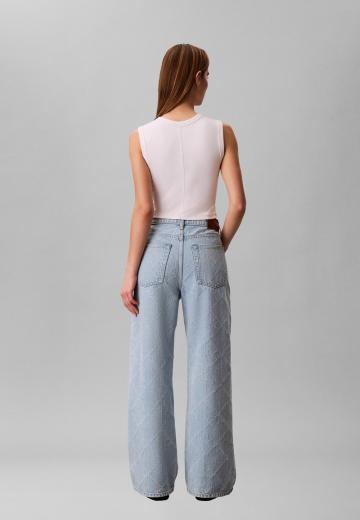 Клешеные джинсы