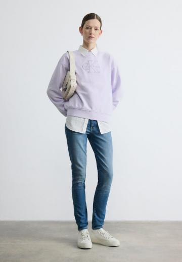 Узкие джинсы