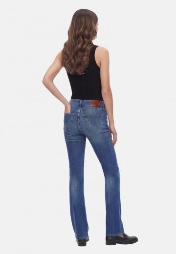 Клешеные брюки