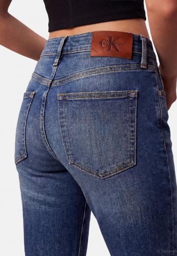 Клешеные брюки