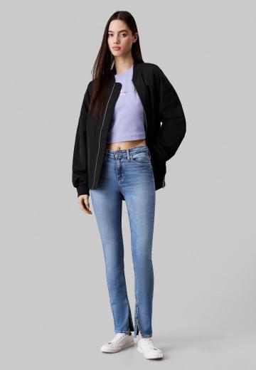 Узкие джинсы