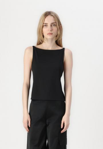 Топ на бретельках