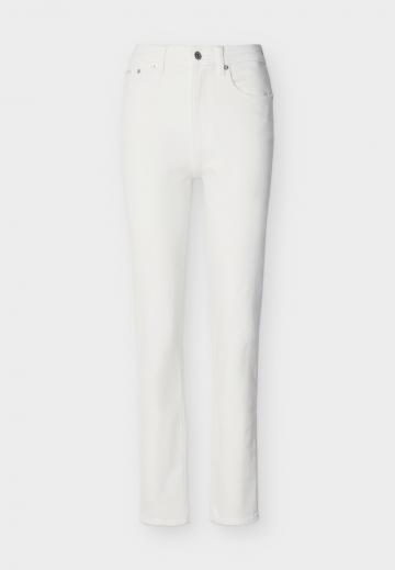 Узкие джинсы