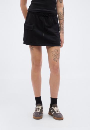 Юбка с накладными карманами