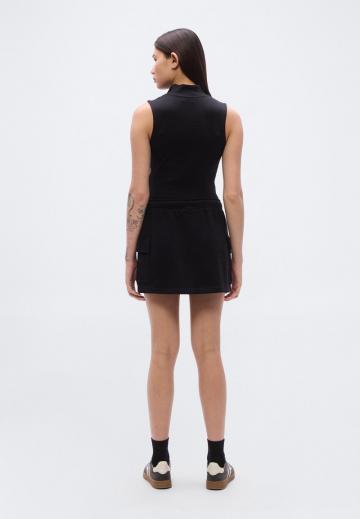 Юбка с накладными карманами