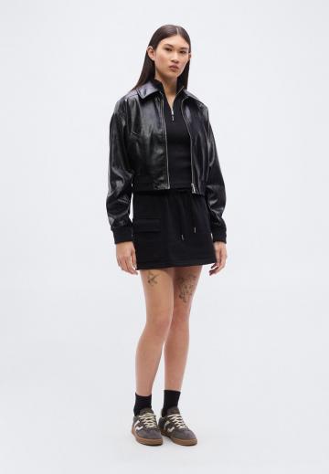 Юбка с накладными карманами