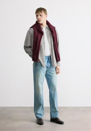 Прямые джинсы