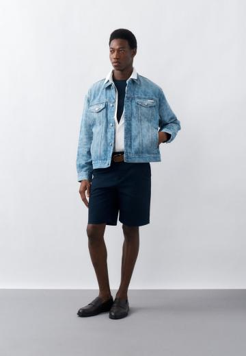 Джинсовая куртка