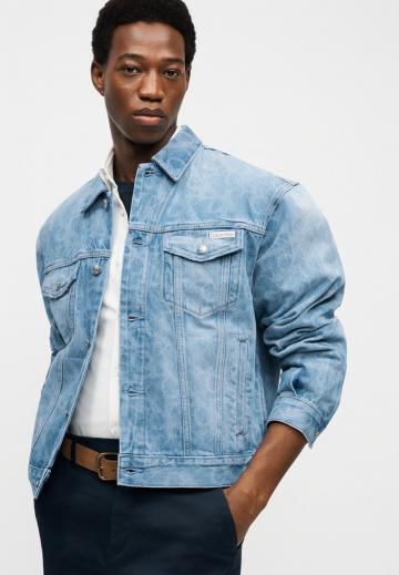 Джинсовая куртка