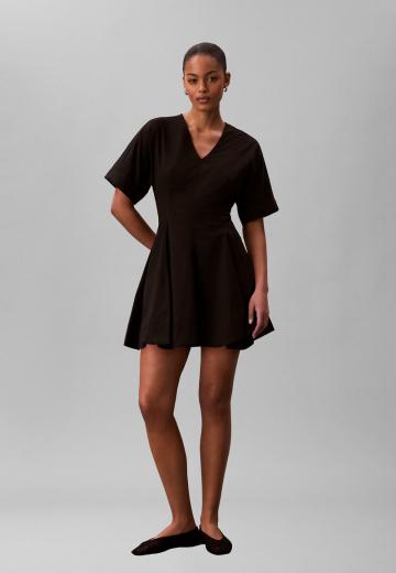 Короткое платье