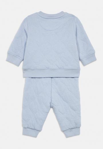 Набор одежды