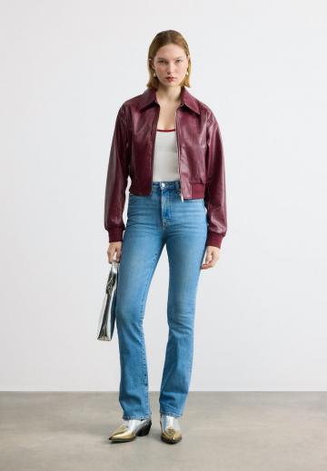 Клешеные брюки