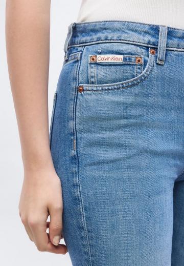 Клешеные брюки