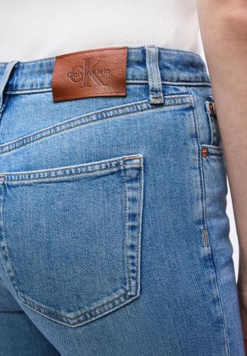 Клешеные брюки