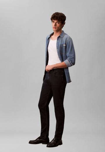 Узкие джинсы