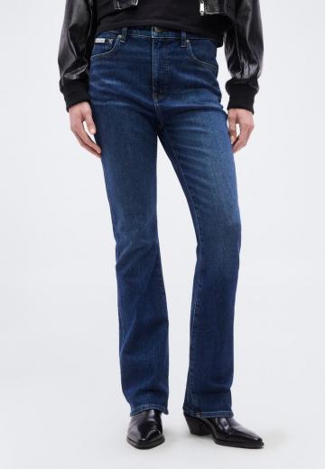 Клешеные брюки