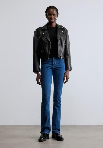 Клешеные брюки