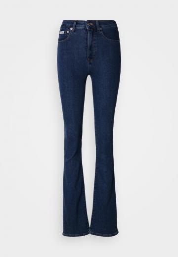 Клешеные брюки